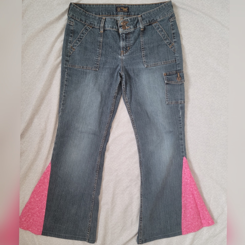Lei Bell Bottom Jeans